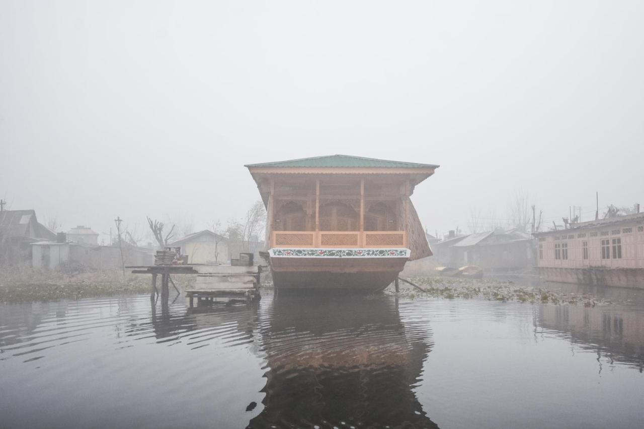 OYO 66637 Merlin Group Of Houseboats Hotel Srīnagar Buitenkant foto